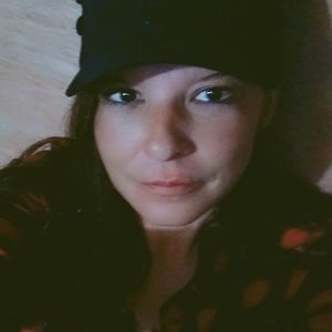 Meet your Posher, Angie